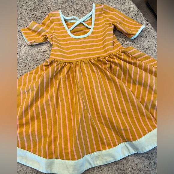 Sweet Honey Dress Toddler Girl 2T - Picture 7 of 7